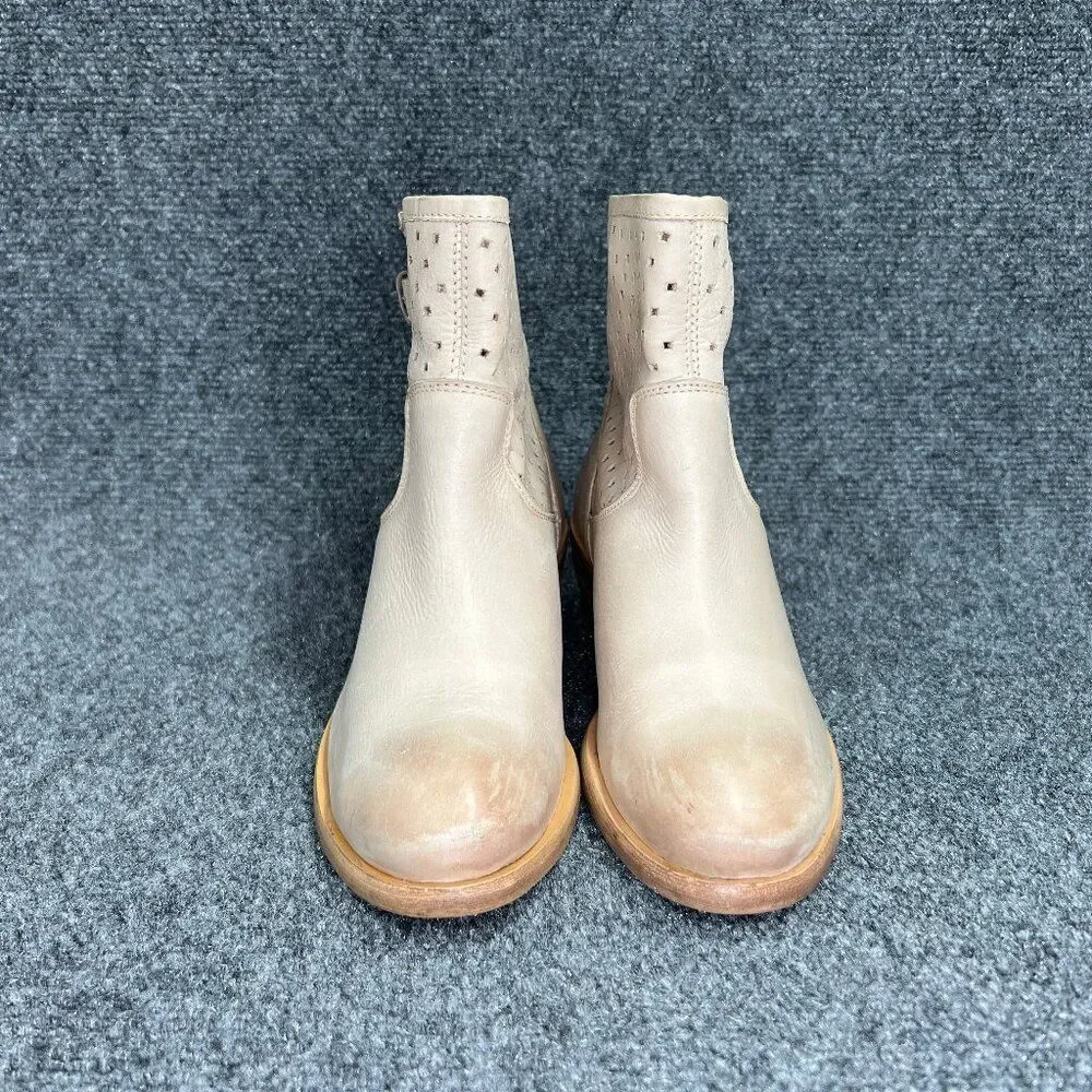 Diba Western Boots Women's Size 7‎ Cream Perforated Leather Ankle Booties